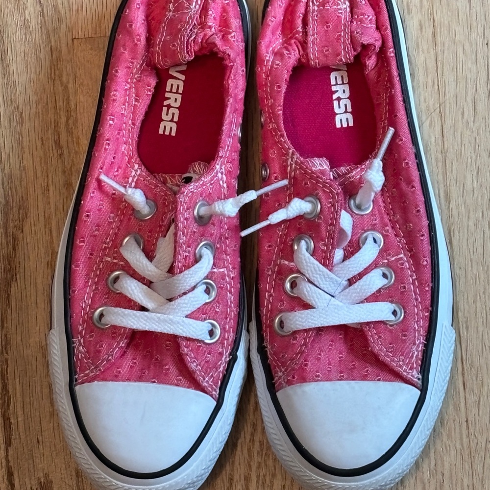 Women’s Converse All Stars Pink and White Low-Top Sneakers Sz 6 EU 36.5